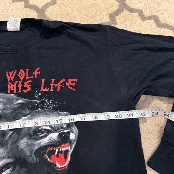 Wolf lives his life by his own rules long sleeve tee on fruit of the loom size L - Picture 4 of 7